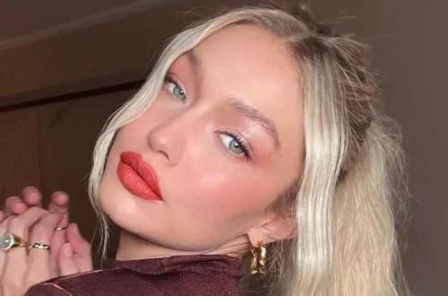Tips for Choosing a Lipstick Color That Suits Your Skin Color